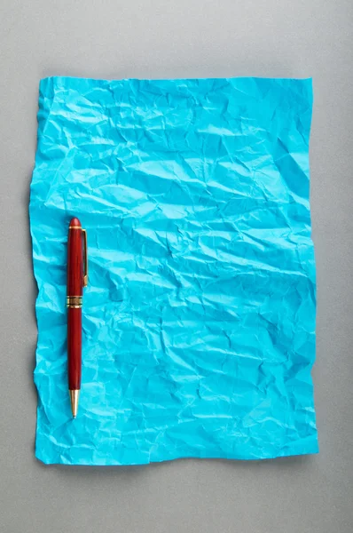 A papírlapra, toll — Stock Fotó