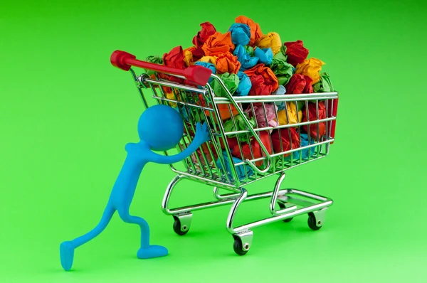 Recylcing 概念与彩色纸和购物车 — 图库照片