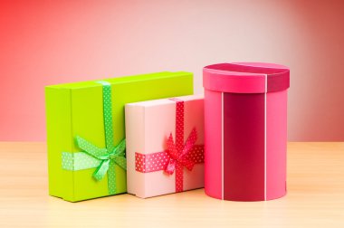 giftboxes gradyan arka planı