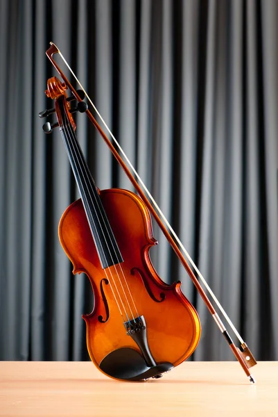 Concepto musical con violín —  Fotos de Stock