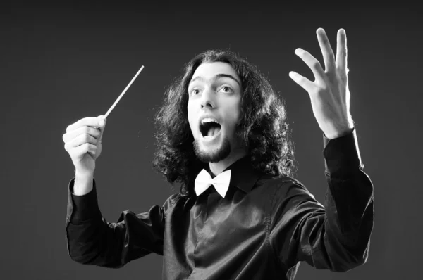 Muziek concept met gepassioneerde dirigent — Stockfoto