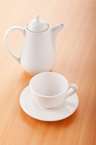 Tea a fa asztalon. — Stock Fotó