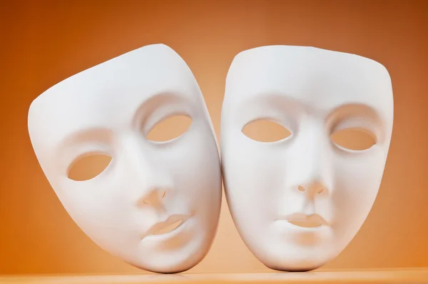 Divadelní koncept s maskami pozadí — Stock fotografie
