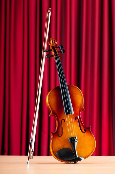Музична концепція зі скрипкою — стокове фото