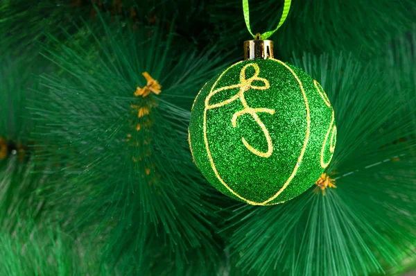 Karácsonyi dekoráció a fa - ünnep fogalma — Stock Fotó