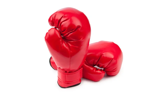 Červené Boxerské rukavice izolované na bílém — Stock fotografie