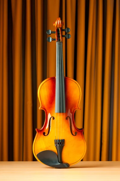 Concepto musical con violín — Foto de Stock