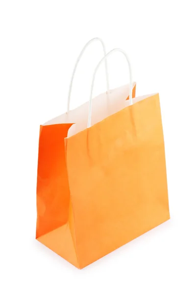 白で隔離されるカラフルな紙のショッピング バッグ — ストック写真