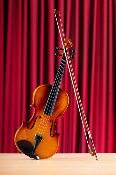 Concepto musical con violín —  Fotos de Stock