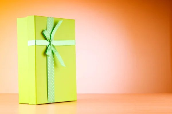 Концепція святкування з подарунковими коробками — стокове фото