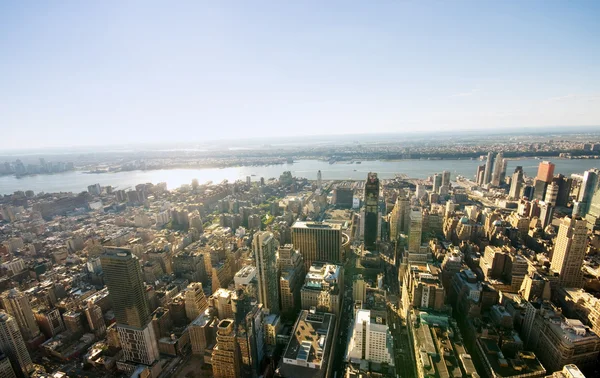 Panorama da cidade de Nova York com arranha-céus altos — Fotografia de Stock