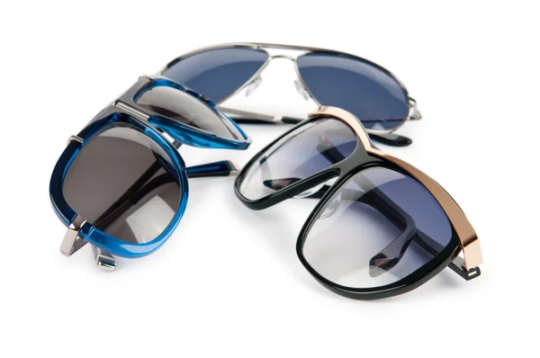 Елегантні сонцезахисні окуляри ізольовані на білому — стокове фото