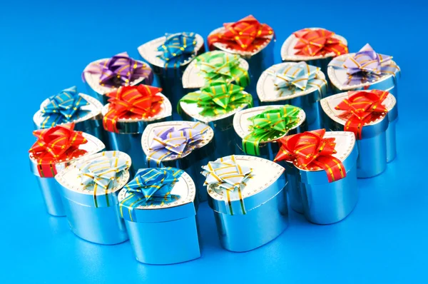 Muitas caixas de presente coloridas — Fotografia de Stock