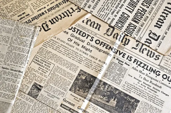 Periódicos antiguos — Foto de Stock