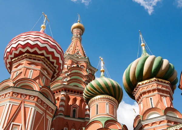St. Catedral de Basílio em Moscou na praça vermelha — Fotografia de Stock