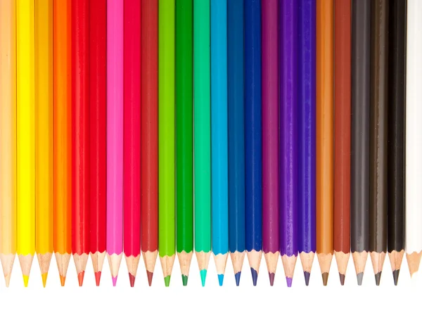 Färgpennor på en vit bakgrund — Stockfoto