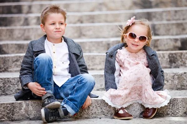 Kids outdoors portrait — Stock Photo, Image