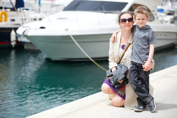 Anne ve oğlu Harbor — Stok fotoğraf