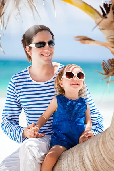 Pai e filha em férias no Caribe — Fotografia de Stock