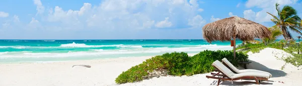 Caribbean beach panorama — Stok fotoğraf