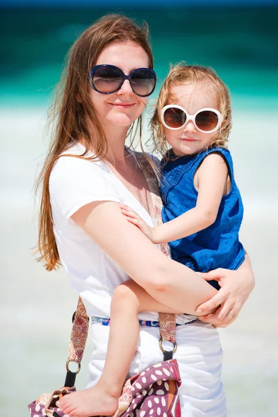 Anne ve kızı tatil — Stok fotoğraf