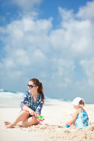 Anya és lánya a nyaralás — Stock Fotó
