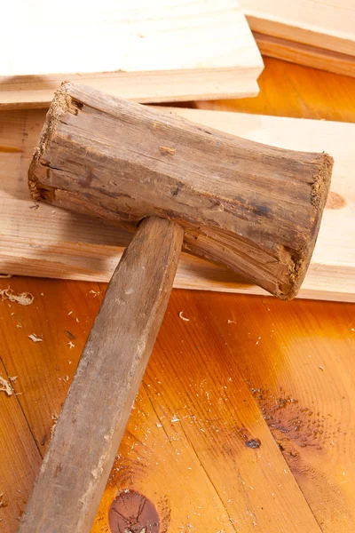 Drewniany młotek — Zdjęcie stockowe