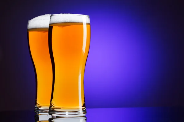 Two glasses of beer — Stock Photo, Image