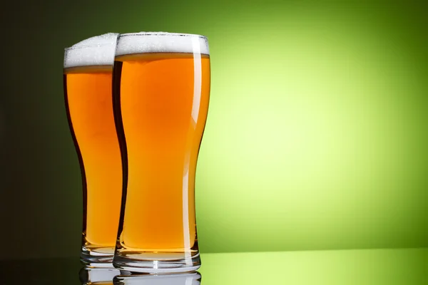 Two glasses of beer — Stock Photo, Image