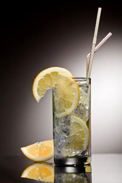 Cocktail au citron — Photo