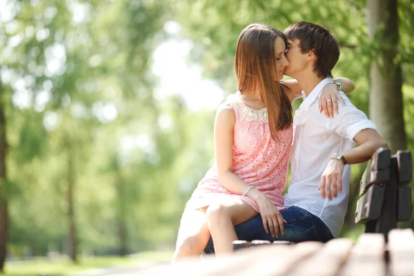 Young couple — Stock Photo, Image
