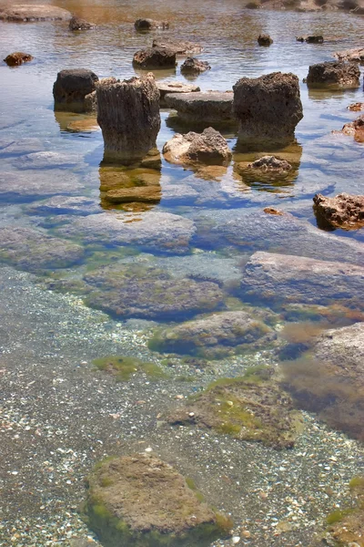 Pobřežní kameny. — Stock fotografie