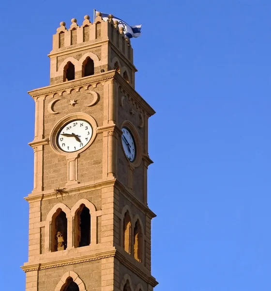 Věž s hodinami v staré akko — Stock fotografie