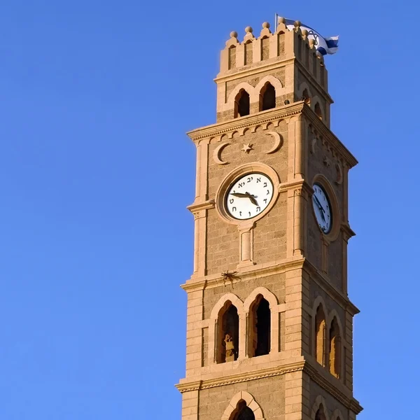 Věž s hodinami v staré akko — Stock fotografie