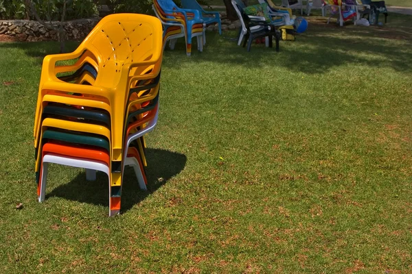 Cadeiras convenientes para uma praia — Fotografia de Stock