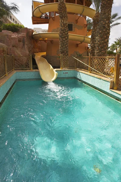Tower for descent in pool. — Stock Photo, Image
