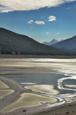 parlak lake.