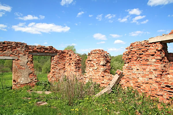 Old destroyed building — Stock Photo, Image