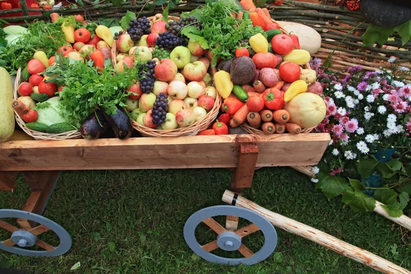 Λαχανικά στην αγροτική αγορά — Φωτογραφία Αρχείου