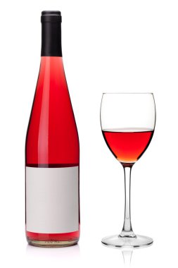 Rose şarap bir bardak ve şişe