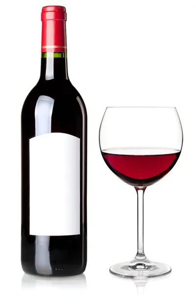 Κόκκινο κρασί σε φιάλη και ποτήρι — Φωτογραφία Αρχείου