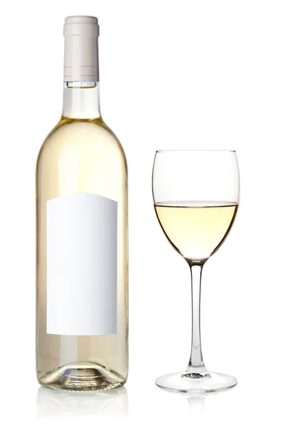 Witte wijn in fles en glas — Stockfoto