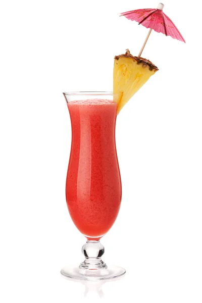 Tropischer Cocktail mit Ananas — Stockfoto