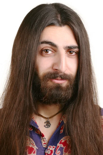Langhaariger lächelnder Hippie-Mann — Stockfoto