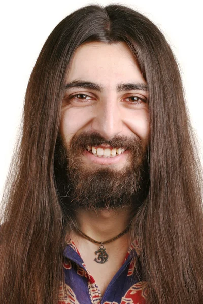 Μακρυμάλλης χαμογελαστός άνθρωπος hippie — Φωτογραφία Αρχείου