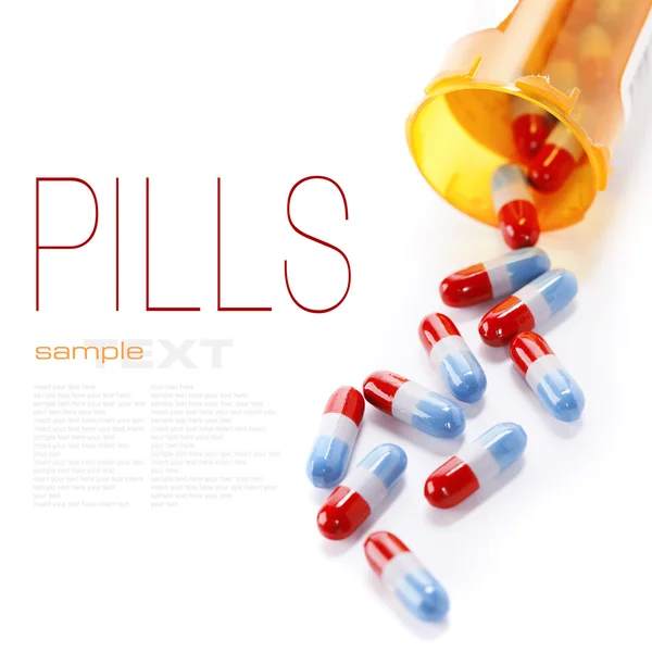 Pillen morsen uit de pil fles — Stockfoto