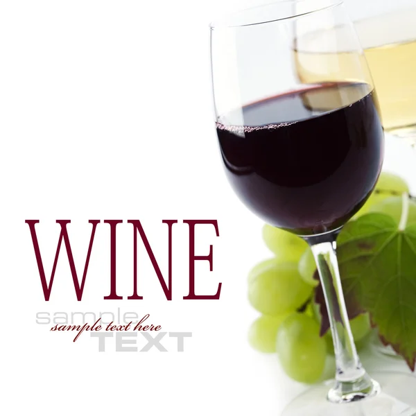 Bardakları, şarap ve üzüm — Stok fotoğraf