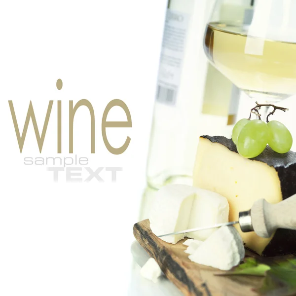 Vitt vin, druvmust och ostbílé víno, hroznový a sýrem — Stock fotografie