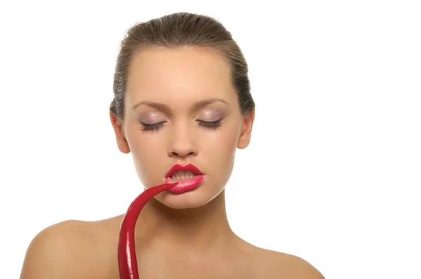 Sexig kvinna med röd paprika — Stockfoto