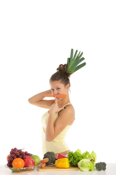 Γυναίκα με φρούτα και λαχανικά — Φωτογραφία Αρχείου